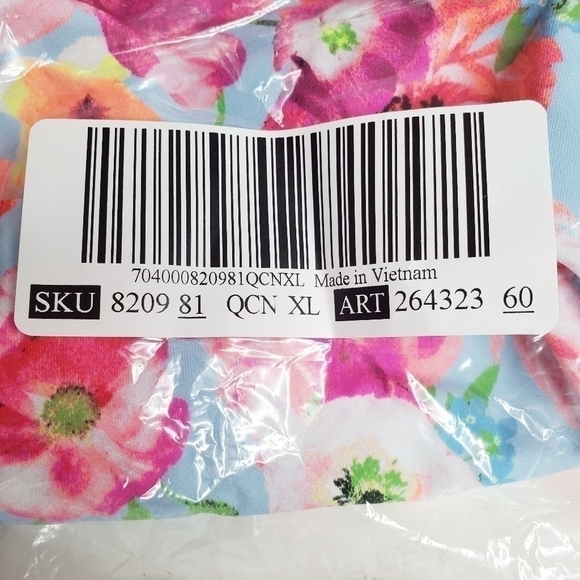 victoria's SECRET SWIM Essential Scoop One-Piece Swimsuit Size XL - Picture 6 of 7